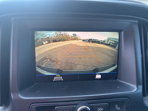 Used 2021 Chevrolet Colorado W/T image 23