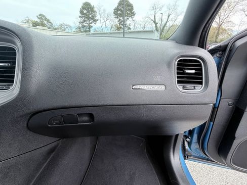Used 2023 Dodge Charger SXT image 15