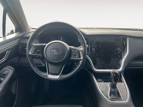 Used 2022 Subaru Outback Premium image 11
