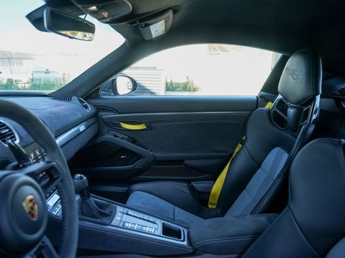 Certified 2023 Porsche 718 Cayman GT4 RS image 22