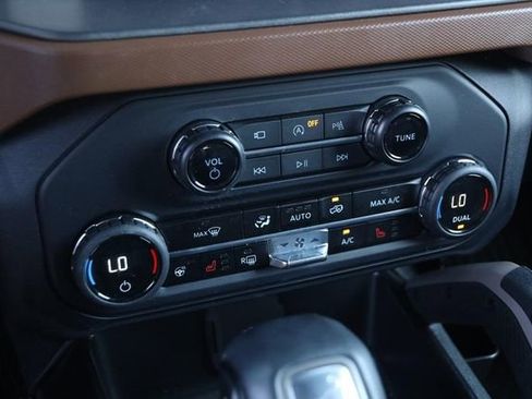 Used 2024 Ford Bronco Outer Banks AWD/4WD image 20