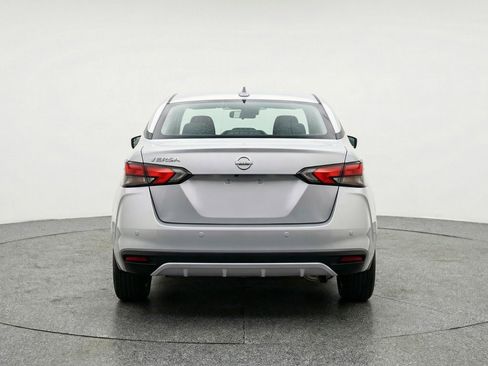 Used 2025 Nissan Versa SV FWD image 7