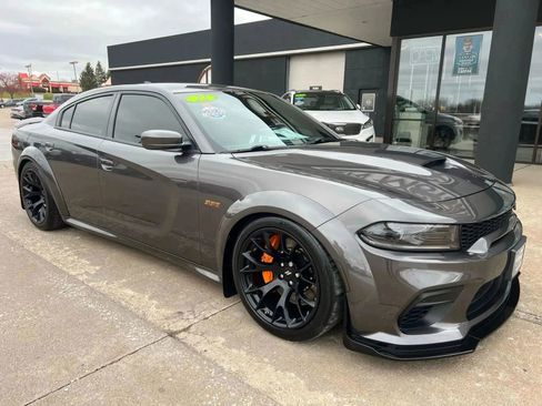 Used 2022 Dodge Charger Scat Pack image 9
