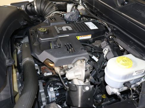 Used 2019 RAM 3500 Big Horn image 47