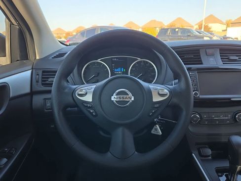 Used 2019 Nissan Sentra S image 21