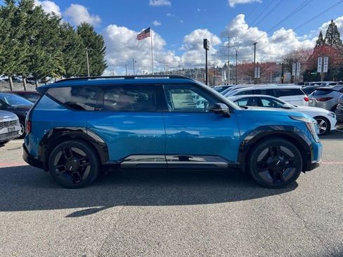 Certified 2024 Kia EV9 GT-Line AWD/4WD image 6