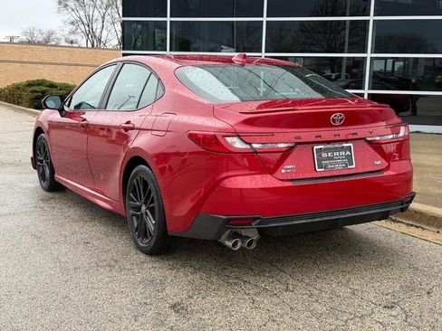 Used 2025 Toyota Camry SE w/ Multimedia Upgrade Package AWD/4WD image 5