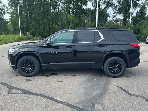 Used 2021 Chevrolet Traverse LT AWD/4WD image 2