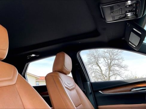 Used 2023 Cadillac XT5 Premium Luxury w/ Technology Package image 28