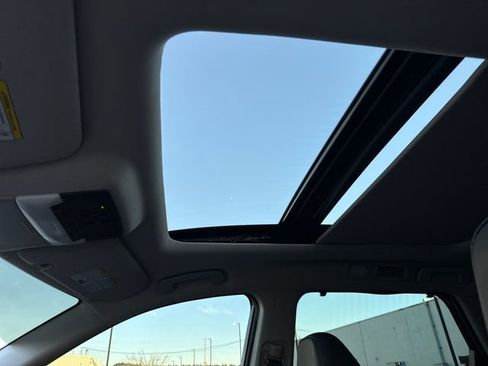 Used 2024 Nissan Pathfinder Platinum w/ Lighting Package (N93) image 41