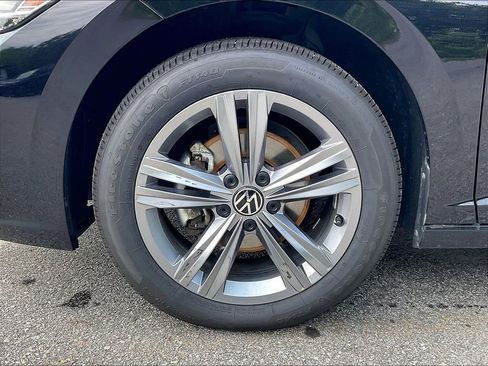 Used 2024 Volkswagen Jetta SE FWD image 7