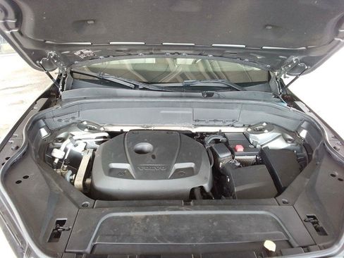 Used 2017 Volvo XC90 T6 Momentum w/ Vision Package AWD/4WD image 28