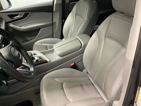 Used 2019 Audi Q7 2.0T Premium Plus w/ Premium Plus Package AWD/4WD image 10
