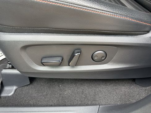 Used 2025 Nissan Pathfinder Rock Creek image 12