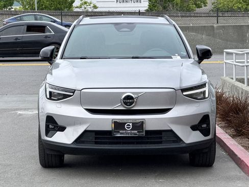 Certified 2023 Volvo XC40 Recharge Ultimate w/ Protection Package Premier AWD/4WD image 11