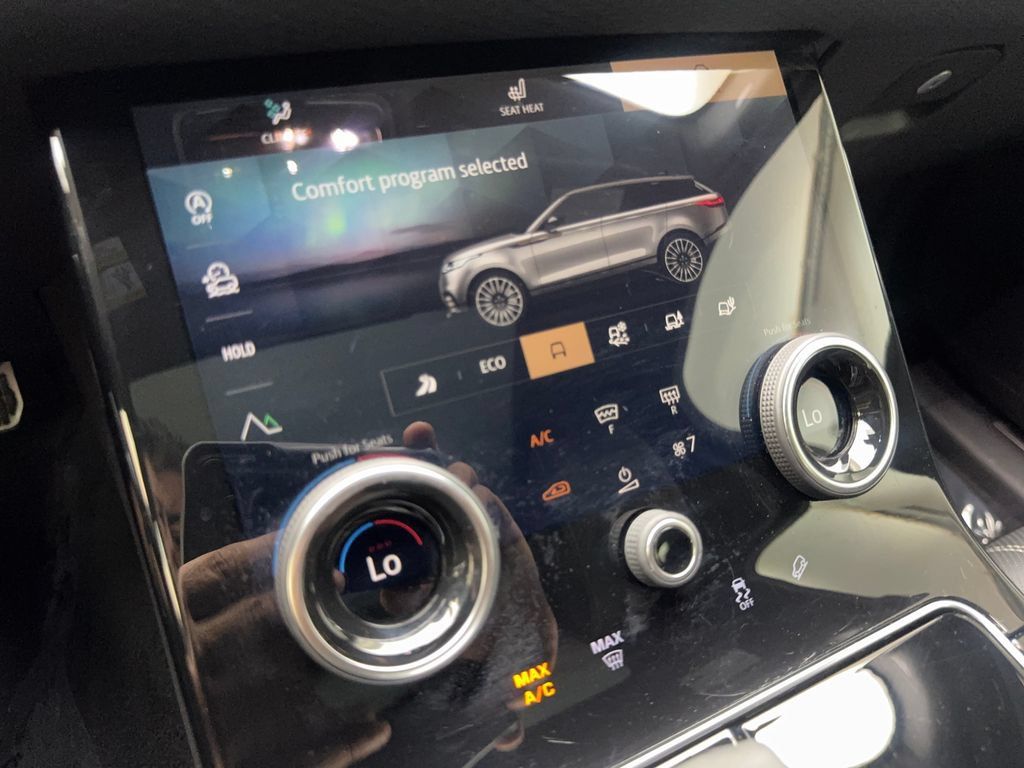 Used 2023 Land Rover Range Rover Velar R-Dynamic S AWD/4WD image 68