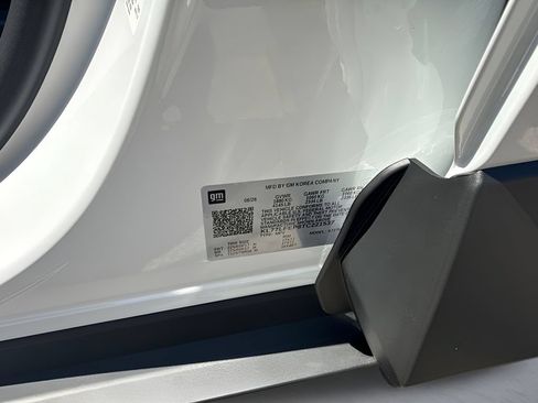 New 2026 Chevrolet Trax LS FWD image 30
