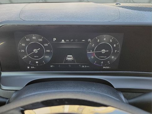 Used 2024 Kia Seltos EX image 18