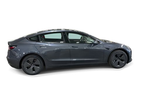 Certified 2022 Tesla Model 3 Long Range AWD/4WD image 7