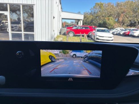 Used 2025 Buick Envista Preferred image 21