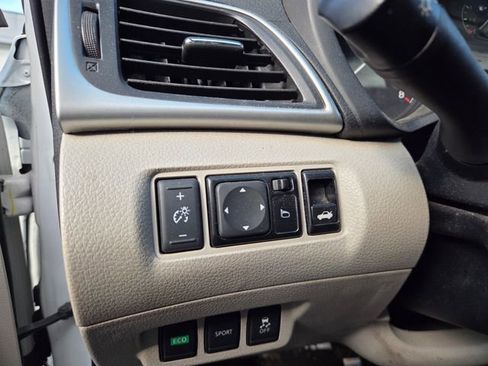 Used 2016 Nissan Sentra S image 9