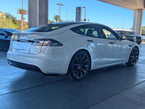 Used 2021 Tesla Model S Plaid image 7