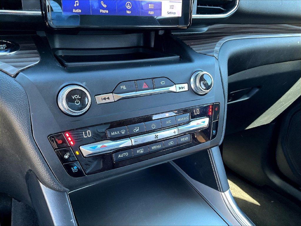 Used 2020 Ford Explorer Limited AWD/4WD image 7