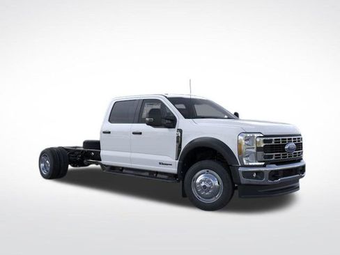 New 2025 Ford F450 XL w/ XL Chrome Package image 10