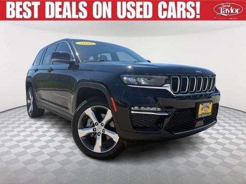 Used 2023 Jeep Grand Cherokee Limited AWD/4WD image 1