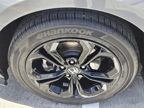 Used 2025 Honda Accord SE image 9