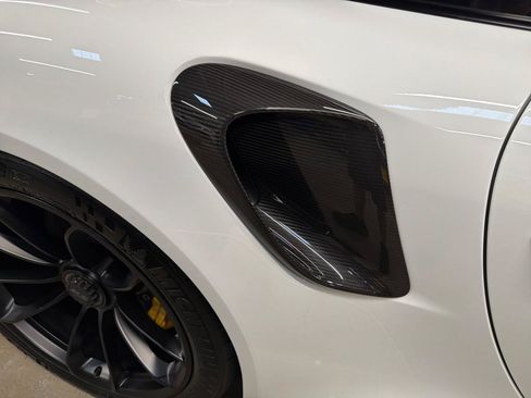 Used 2018 Porsche 911 GT2 RS RWD image 19