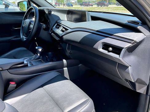 Used 2020 Lexus UX 250h w/ Premium Package image 19