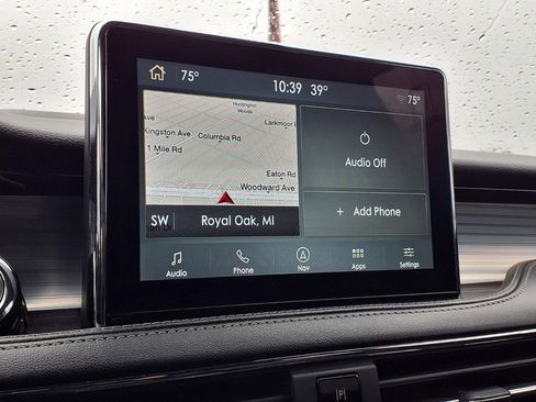 Used 2022 Lincoln Corsair AWD w/ Equipment Group 101A image 11