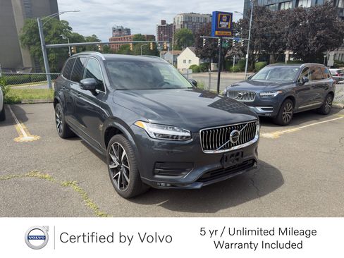 Certified 2022 Volvo XC90 T6 Momentum w/ Advanced Package image 1
