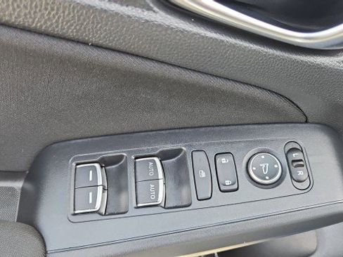 Used 2025 Honda Civic Sport image 22