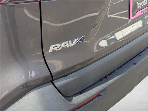 Used 2022 Toyota RAV4 LE FWD image 28