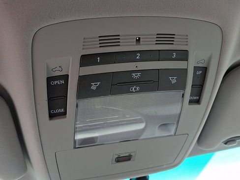 Used 2011 Lexus RX 350 350 w/ Premium Pkg image 28