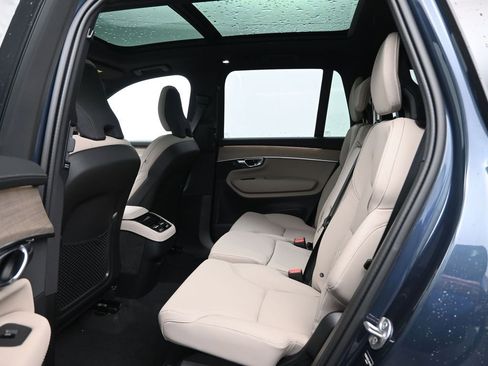 New 2026 Volvo XC90 B6 Plus w/ Protection Package image 24