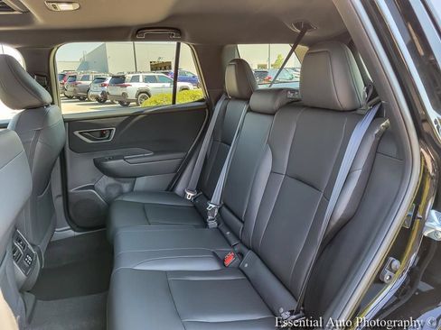 Used 2026 Subaru Outback Premium AWD/4WD image 11