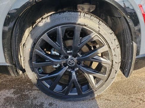 New 2025 Toyota Crown Signia image 20