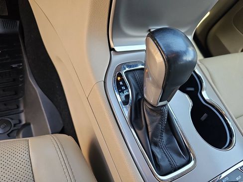 Used 2021 Jeep Grand Cherokee Limited w/ Luxury Group II AWD/4WD image 20