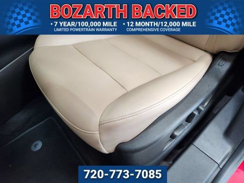 Used 2024 Cadillac XT4 Luxury w/ Cold Weather Package AWD/4WD image 11