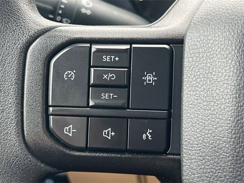 Used 2023 Ford F150 XLT image 28