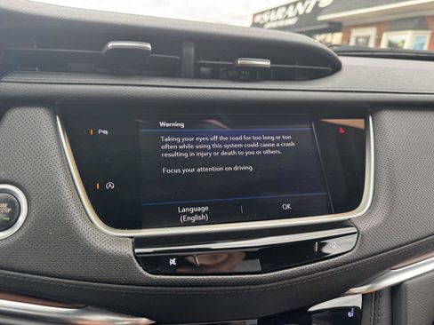 Certified 2022 Cadillac XT5 Premium Luxury w/ LPO, Floor Liner Package image 13