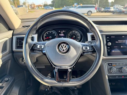 Used 2019 Volkswagen Atlas SE w/ Towing Package image 24
