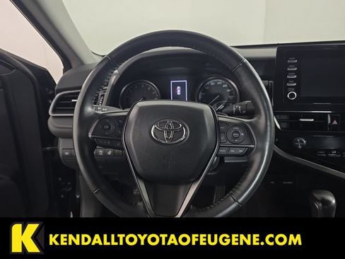 Used 2024 Toyota Camry SE FWD image 13