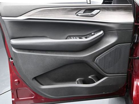New 2026 Jeep Grand Cherokee L 4WD image 17