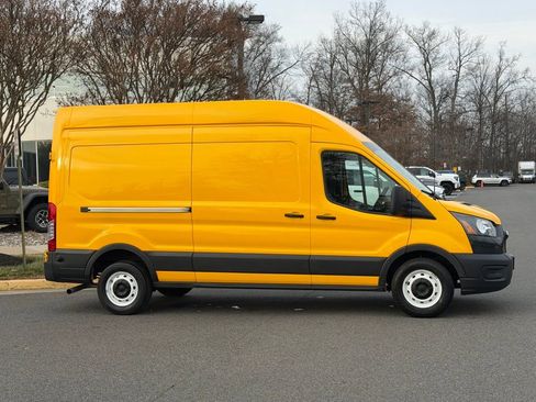Used 2023 Ford Transit 250 148 High Roof w/ Load Area Protection Package image 5