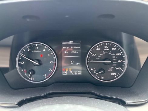Certified 2025 Subaru Outback Premium AWD/4WD image 13