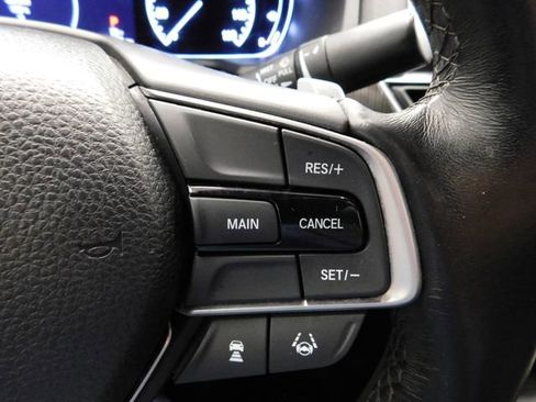 Used 2018 Honda Accord Sport image 21